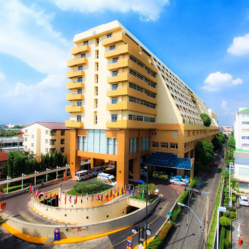 泰國(guó)威它尼醫(yī)院(Vejthani Hospital )(圖2) 泰國(guó)威它尼醫(yī)院(Vejthani Hospital )(圖1)