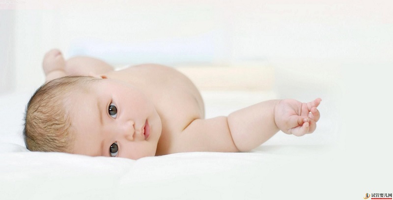 三次試管失敗，40歲高齡供卵試管一次成功得兒子(圖1)