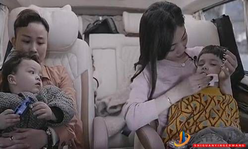 美女模特試管生下3混血兒李雪珂個人資料結婚沒老公是誰(圖1)