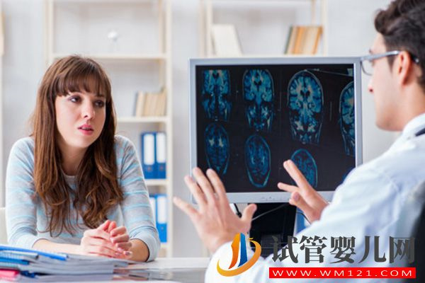 胚胎出現16號染色體三體的原因有4點，是偶然or遺傳來看(圖3)