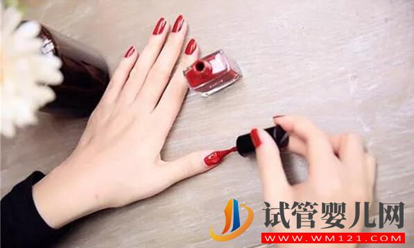 做試管嬰兒期間可以用護膚品嗎?(圖2) 做試管嬰兒期間可以用護膚品嗎?(圖2)