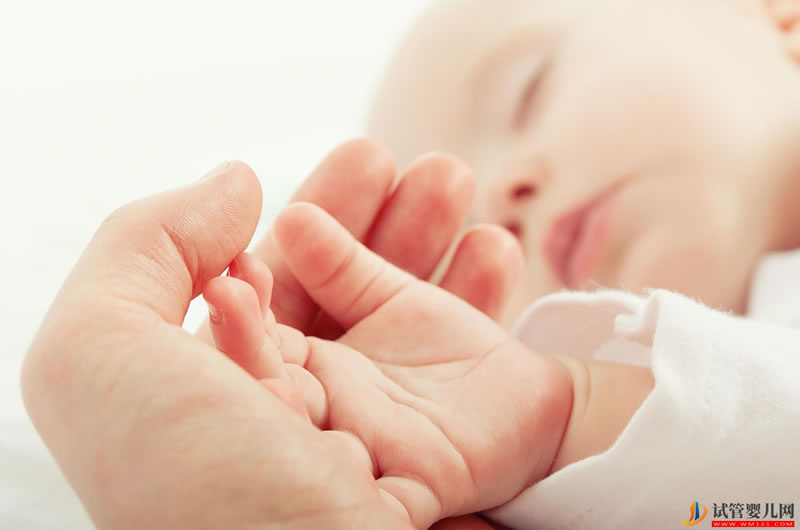 木耳黑豆紅棗的功效 坐月子吃黑豆會回奶嗎(圖1)