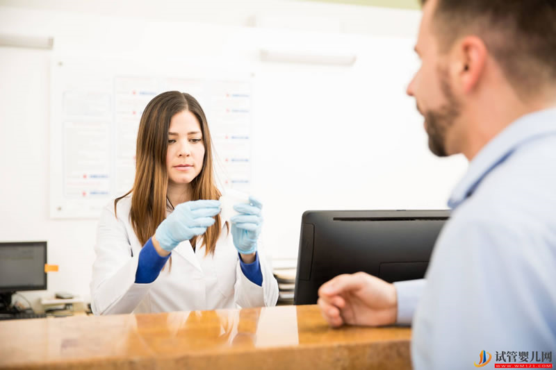 生黑豆泡醋的功效 米醋泡黑豆的做法(圖1)