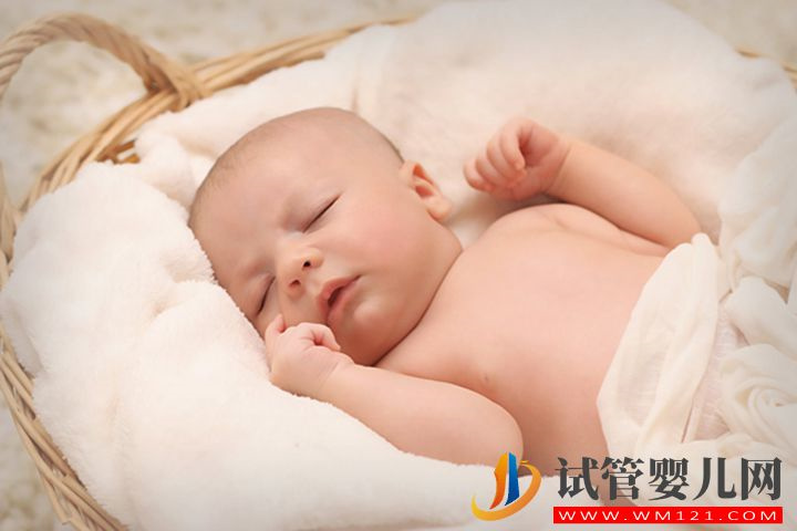 囊胚質(zhì)量認(rèn)定很簡單，通過基礎(chǔ)卵泡數(shù)量就可判斷(圖2)