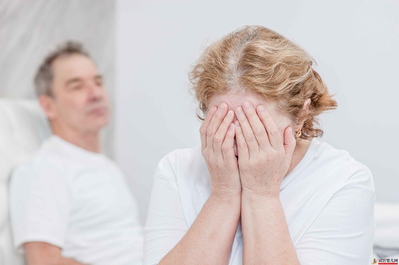 絕經越早，衰老越快？醫生：不要慌，在這一年齡范圍內絕經都正常(圖1)