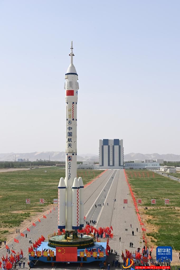 神舟十六號計劃近日擇機實施發射 船箭組合體轉運至發射區(圖7)